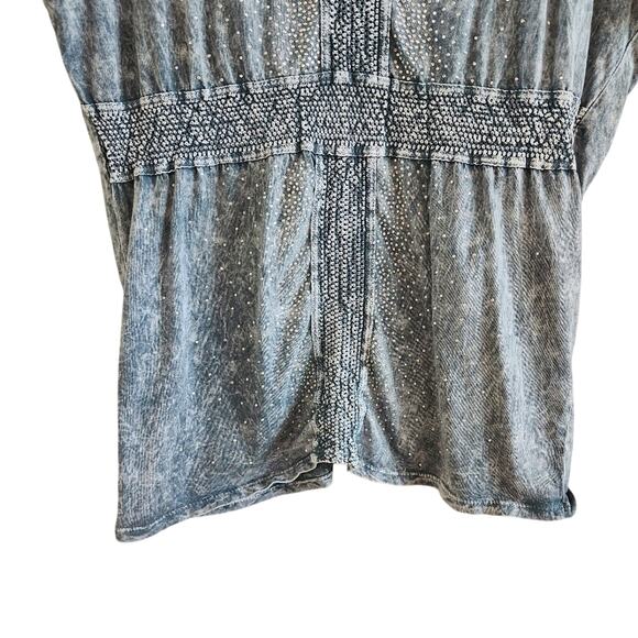 Vocal Gray Mineral Wash Short Sleeve Bedazzled Rhinestone Y2K Top Size Large - Picture 5 of 9